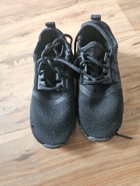 adidas Size 9 Kids Black Knit Athletic Sneakers